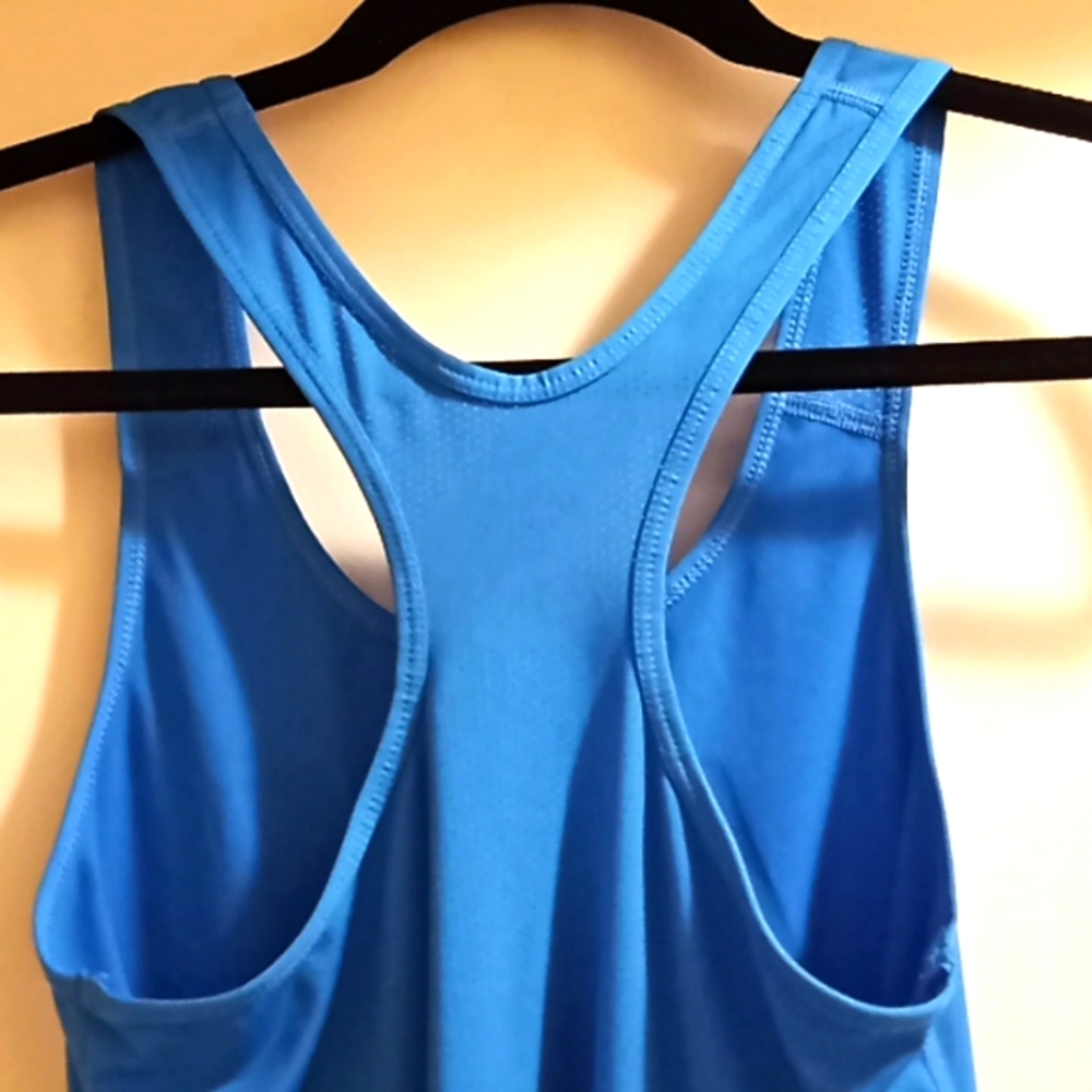 Nike Women's DRI-FIT Pro Hypercool Training Tank Top. Gamma Blue. - Picture 5 of 9